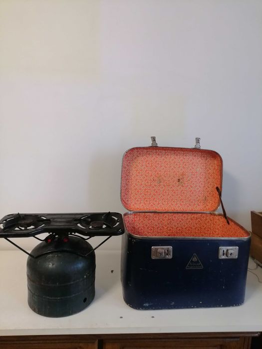 Vând butelie camping cu 2 ochiuri