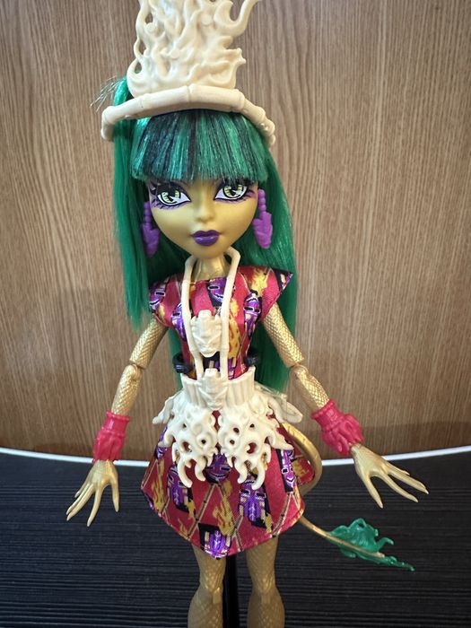 Продам  кукол Монстр хай!