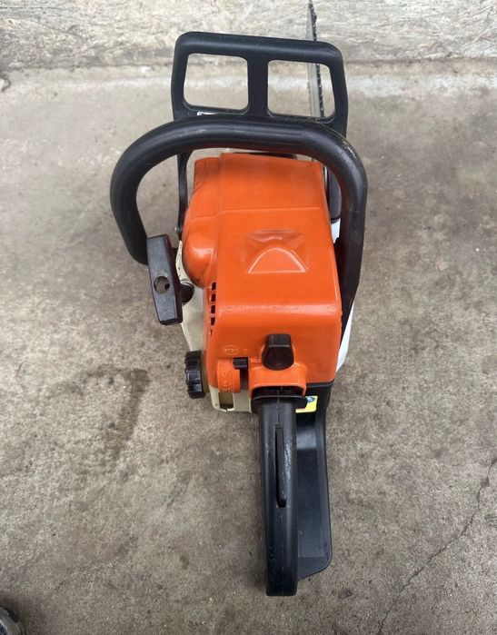 Vând drujbă Sthil MS 180