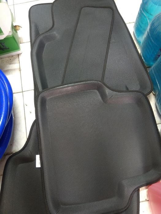 Коврики(ванночки) для  автомобиля