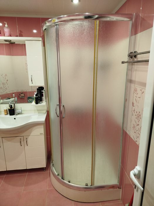 Душ кабина за баня