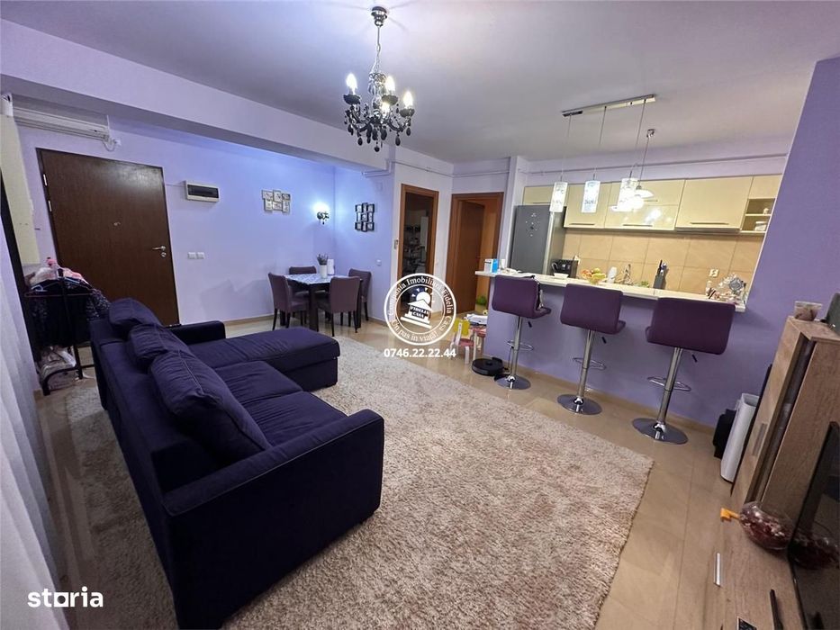 Apartament 3 camere de vanzare Bucium — fotografia 1
