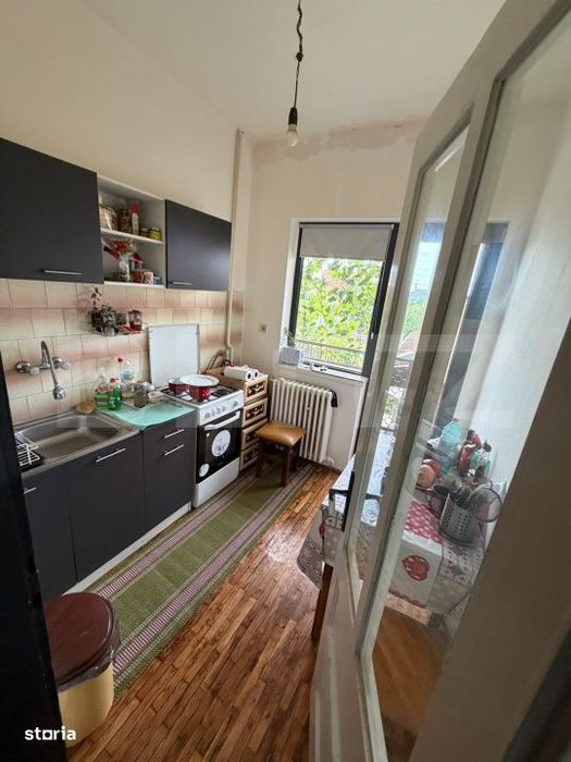 Casa cu etaj, 6 camere, 150 mp, zona 14 Mai
