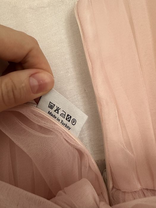 Нарядное платье 5-6 лет