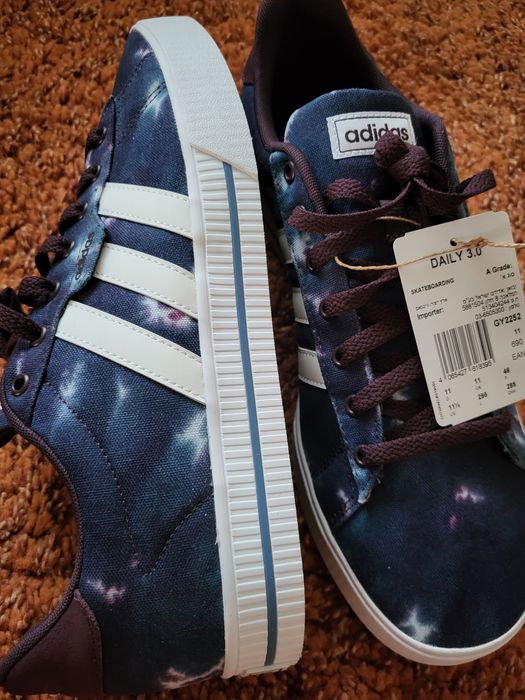 Teniși Adidas mărimea 46 model daily 3.0