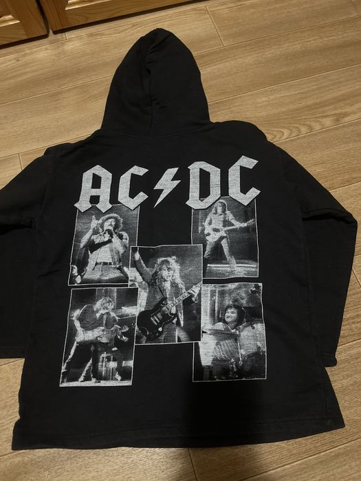 Суитчър на ACDC.