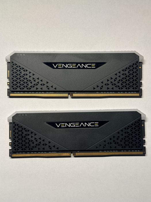 Corsair Vengeance DDR4 16GB (2x8GB) 3200MHz ORIGINAL