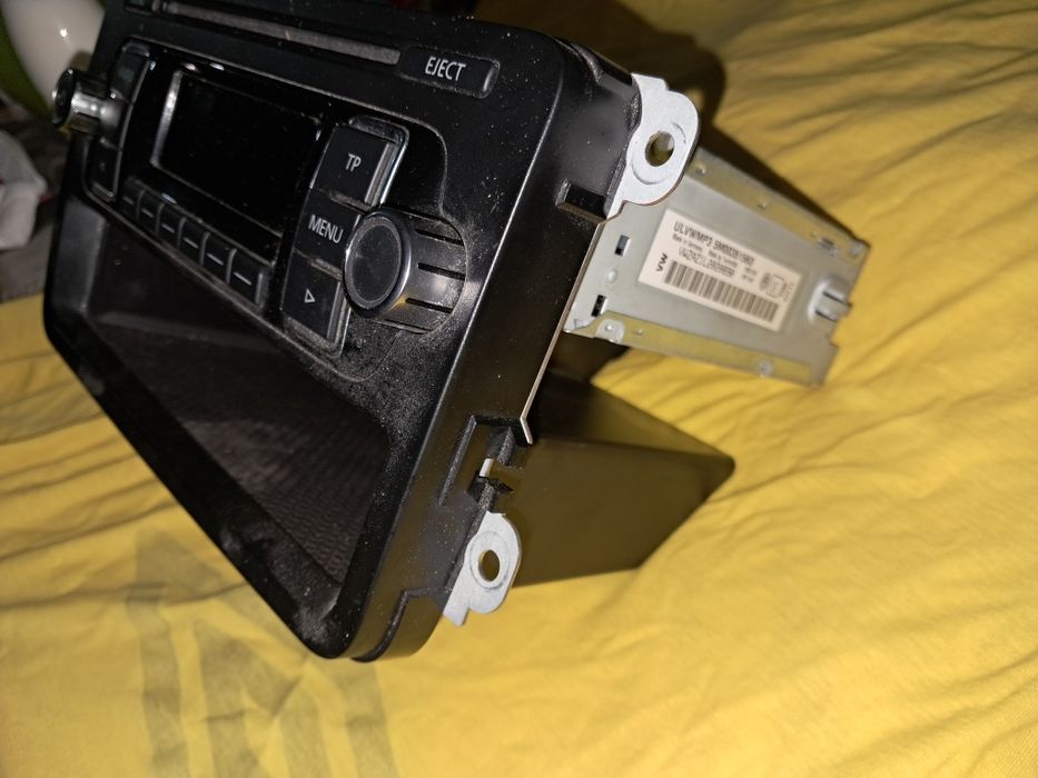 Cd-player,  casetofon mp3 Volkswagen (radio cu Bluetooth)