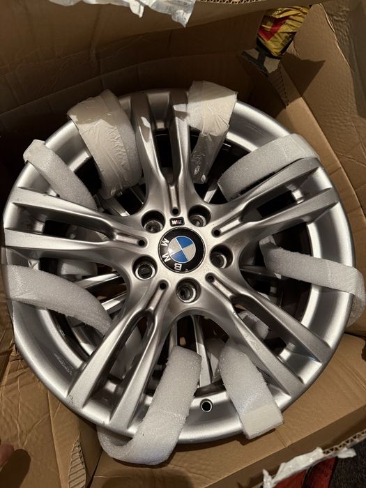 18 5x120 Style 400M (M Double Spoke 400)