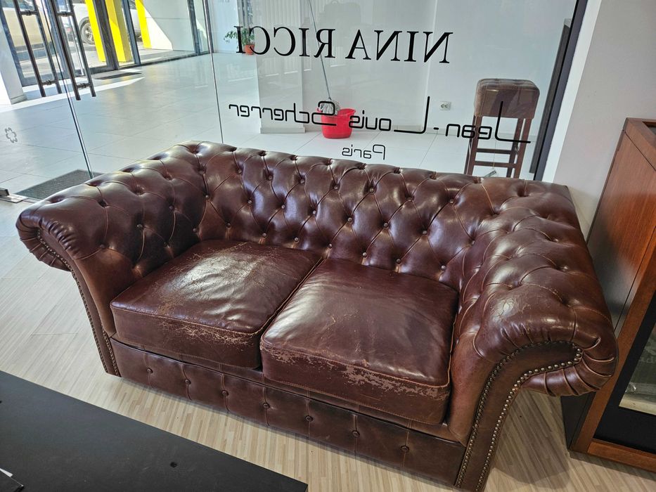 Chesterfield диван - двойка.