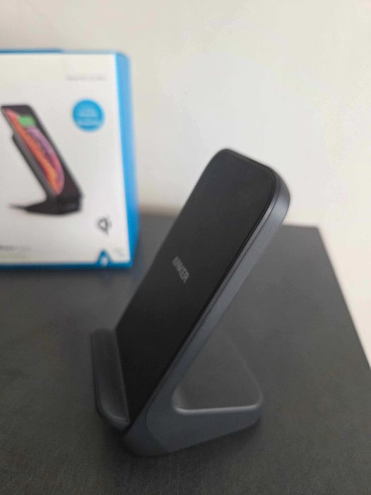 Wireless Anker Powerwave+ & Stand Black Model A2526