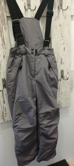 Якета и гащеризони