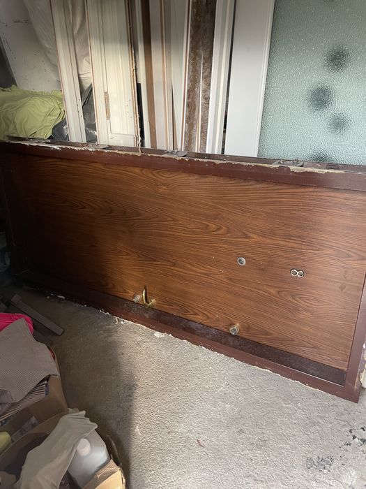 usa matalica si 4 usi  de interior