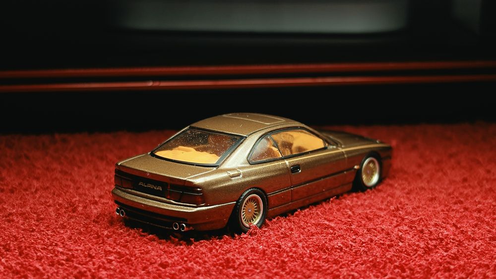 Shadow bmw 850i 1:64