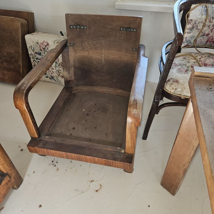 Ретро мебели - много стари