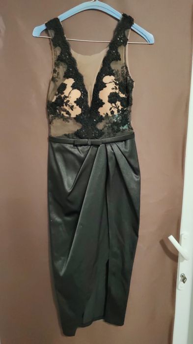 Vând rochie elegantă