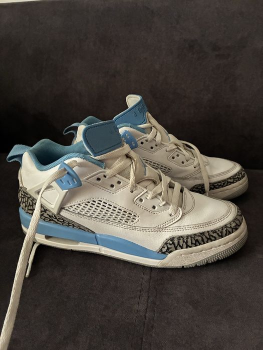 Adidasi Jordan marimea 40