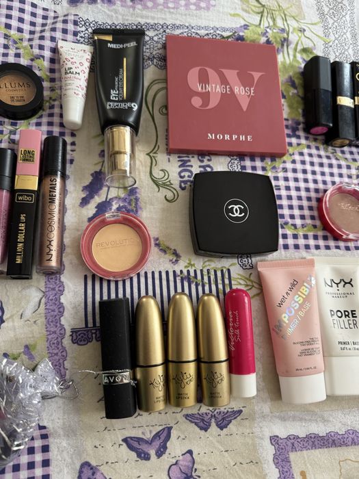 Лот с висок клас козметика