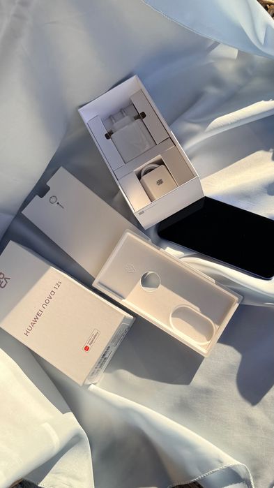 HUAWEI nova 12s 256 GB