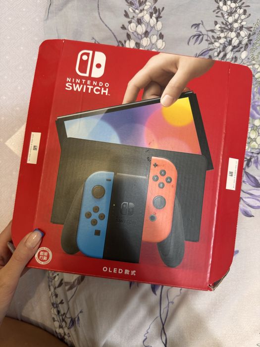 Nintendo Switch OLED Neon