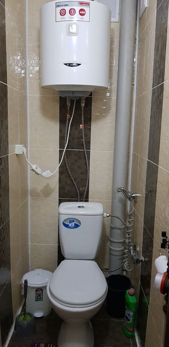 Продам 5-12. 2 этаж.