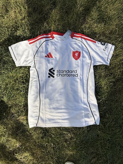 Футболни тениски на отбори