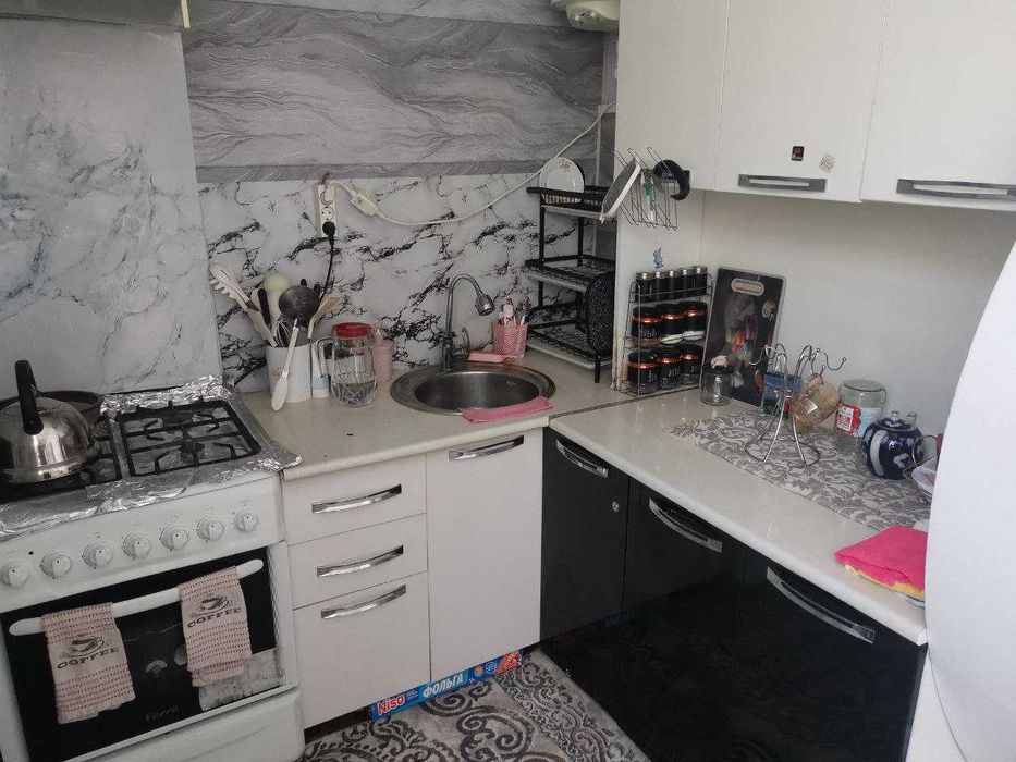 Продается кухонная гарнитура