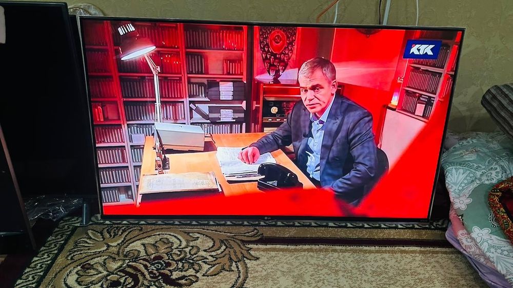 Телевизор самсунг 140  см голосовое управления