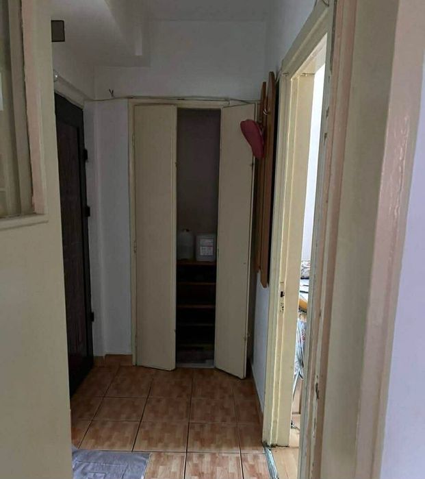 Vând apartament 2 camere decomandat