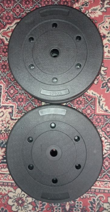 Силовая скамья со штангой