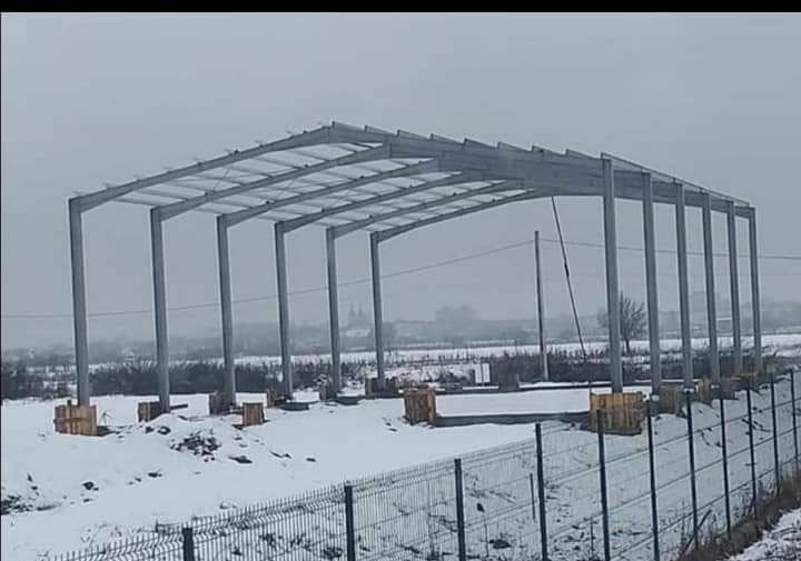 Vand hala metalica 14X28x6metri ,doar scheletul metalic confecționată