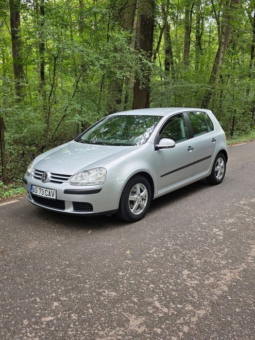 VOLKSWAGEN Golf 0