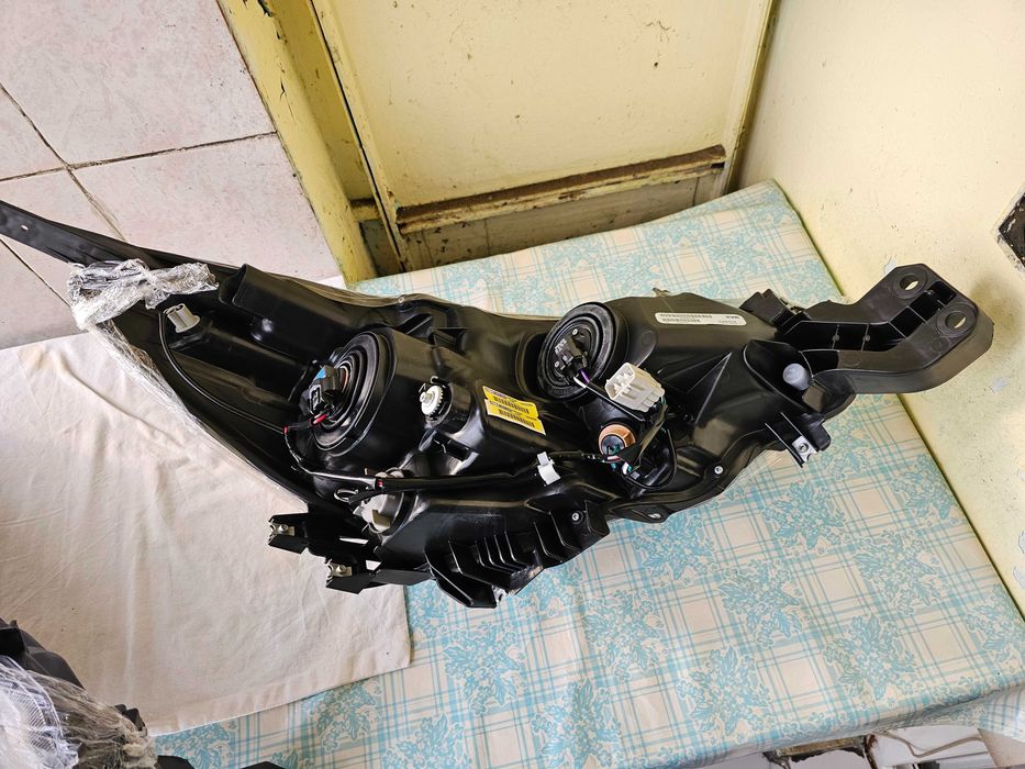 Subaru Outback 3.6 Фарове