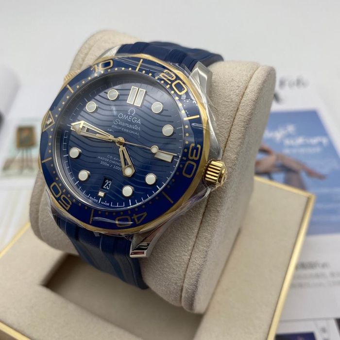 Ceas  Omega Seamaster Diver 300M 42mm Blue Gold Automat