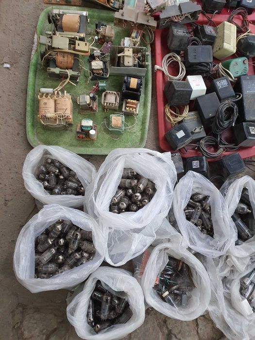 Трансформаторы Моторчики Радиолампы и др.