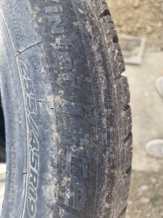 3 броя зимни  Гуми Hankook 255/45/19