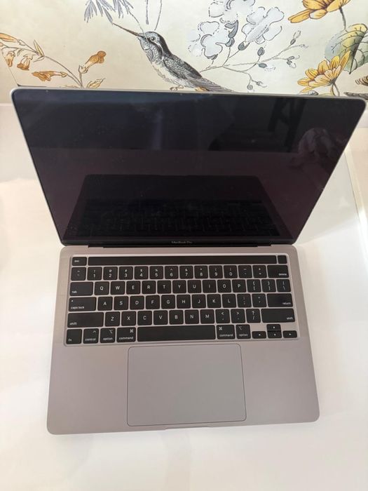Ноутбуки macbook pro в хорошем состояний