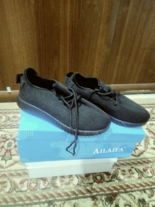 Кроссовки для вас