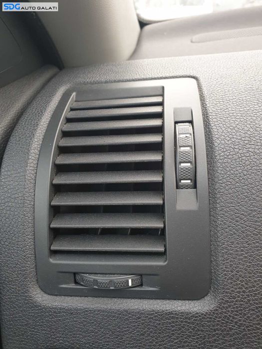 Gura Grila Aer Aerisire Ventilatie Bord Laterala Stanga Skoda Octavia 2 2004 - 2013 [C4110]