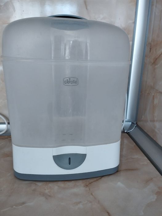 Стерилизатор за бебешки шишета