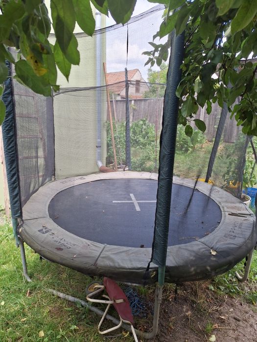 Trambulină de vânzare