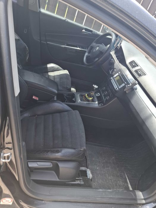 Piese din dez VW Passat B6 combi negru LC9X, cutie HDV - 2.0 TDI BMP