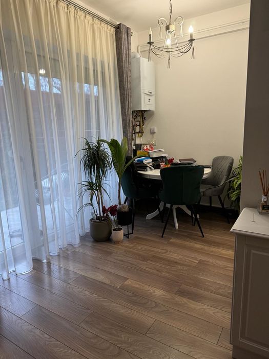 Apartament 4 camere și grădină