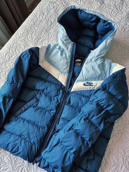 Зимно яке Nike без забележки