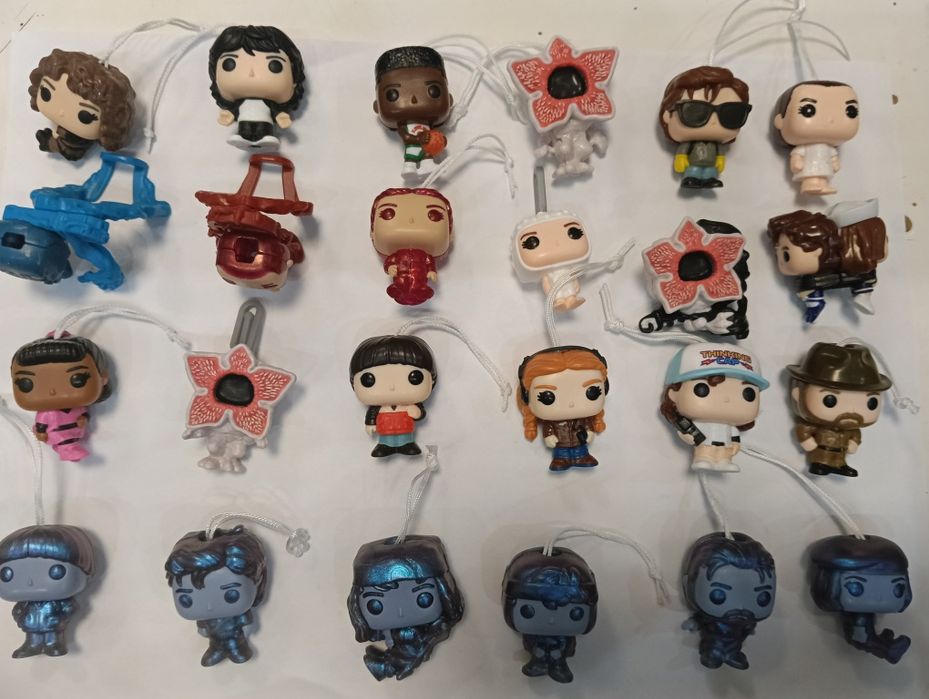 Пълна колекция фигурки Stranger things Kinder Joy
