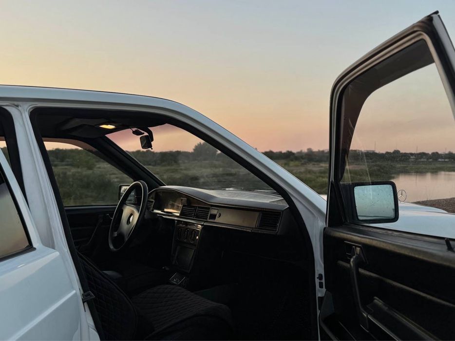 Продам Мерседес 190