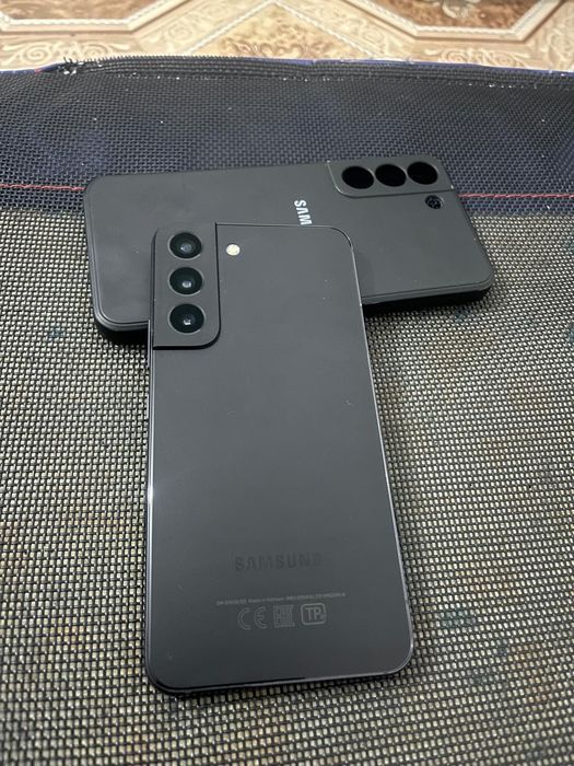 Samsung S22 продам ИДЕАЛ!