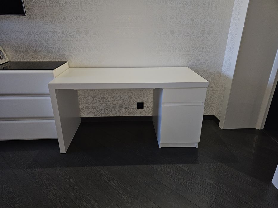 Стол ikea malm белый