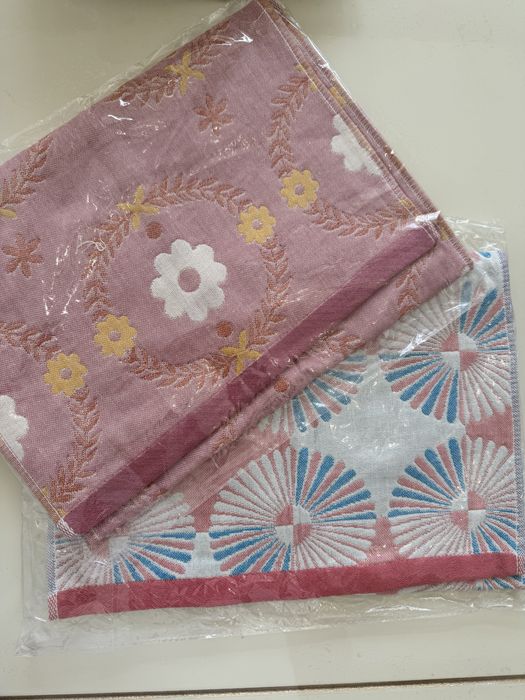 Платки женские, новые