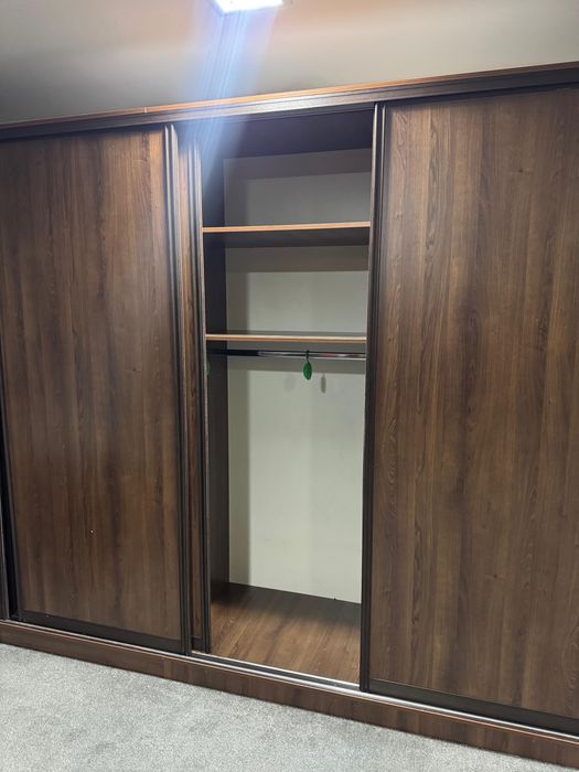 Купейный шкаф продам